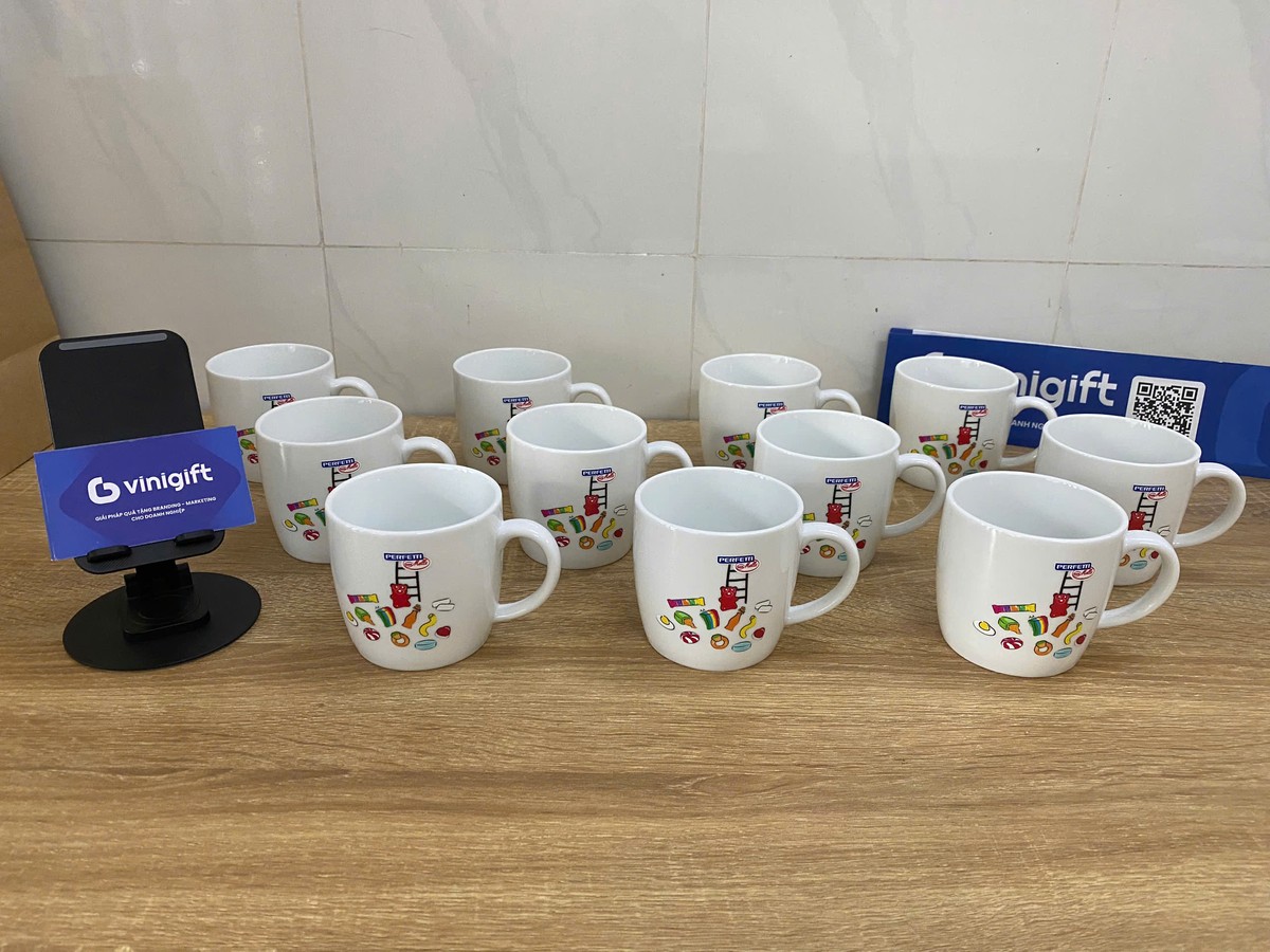 VINIGIFT x PERFETTI VAN MELLE VIETNAM Bộ bình giữ nhiệt và LY sứ in logo độc đáo