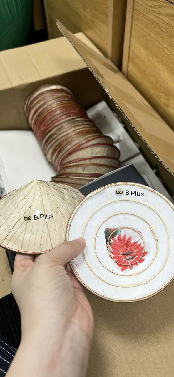 VINIGIFT x BIPLUS Quà tặng nón lá in logo mang đậm nét truyền thống Việt Nam