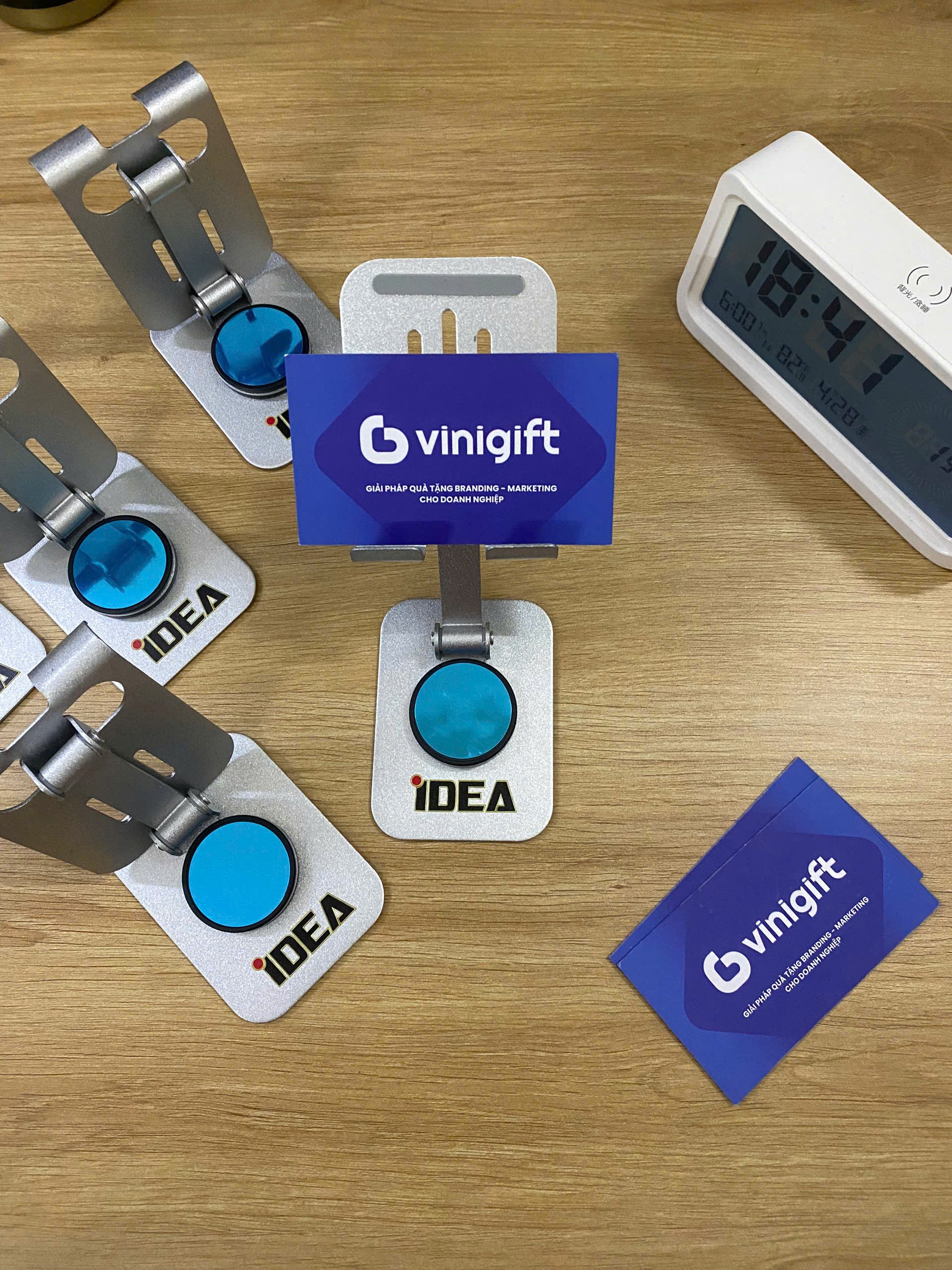 VINIGIFT x IDEA: Quà tặng giá đỡ in logo độc đáo và tiện dụng