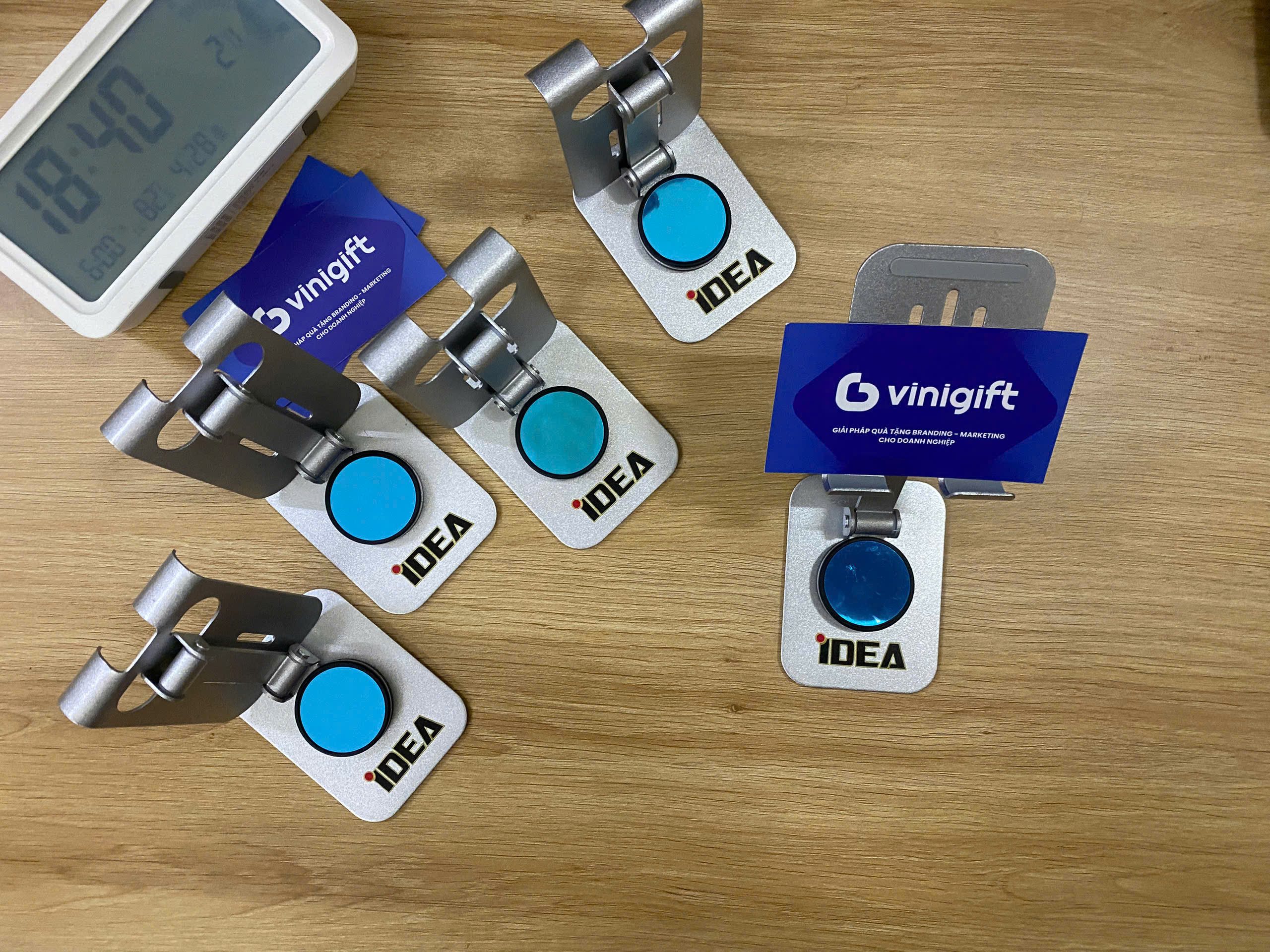 VINIGIFT x IDEA: Quà tặng giá đỡ in logo độc đáo và tiện dụng
