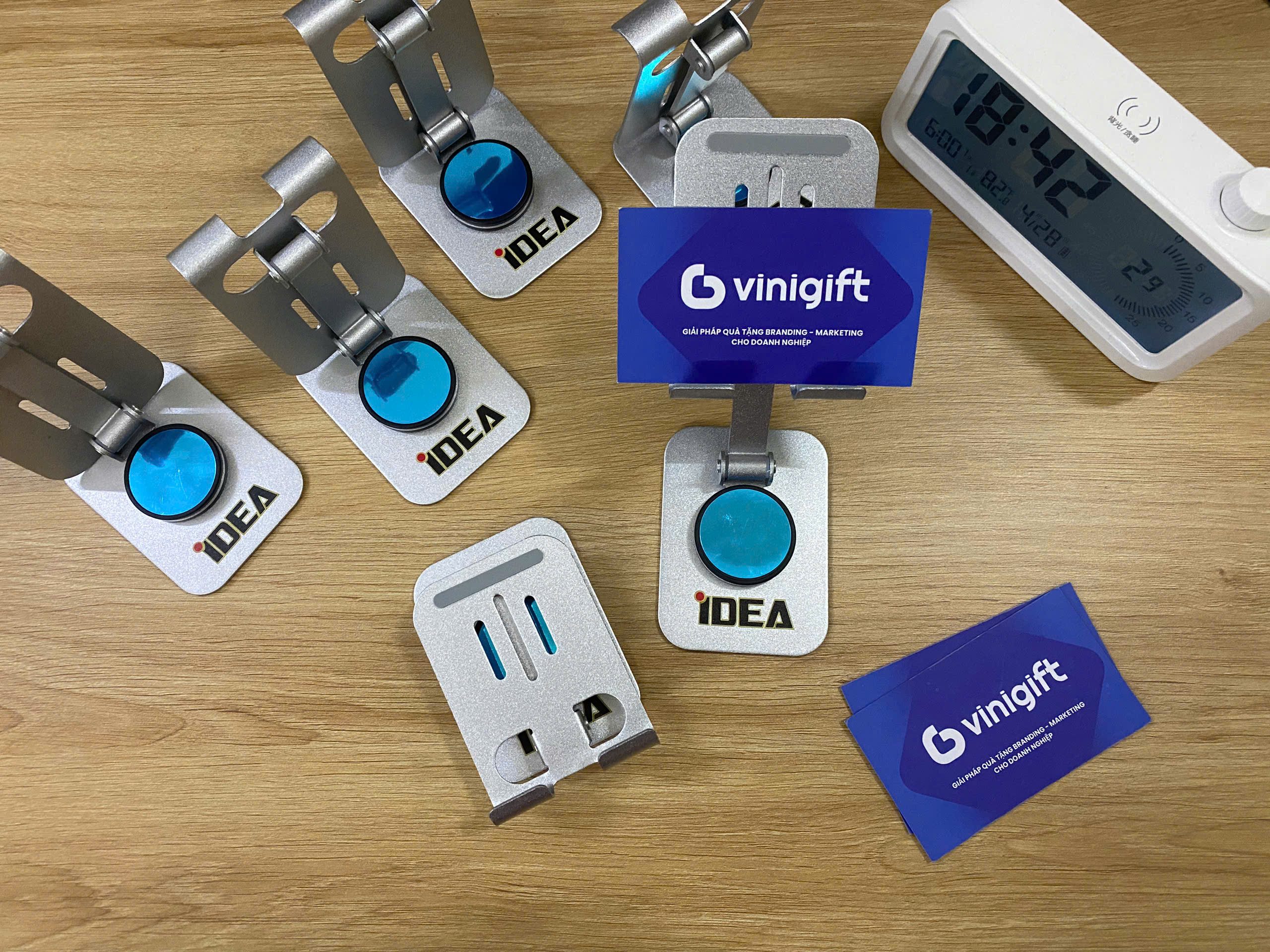 VINIGIFT x IDEA: Quà tặng giá đỡ in logo độc đáo và tiện dụng