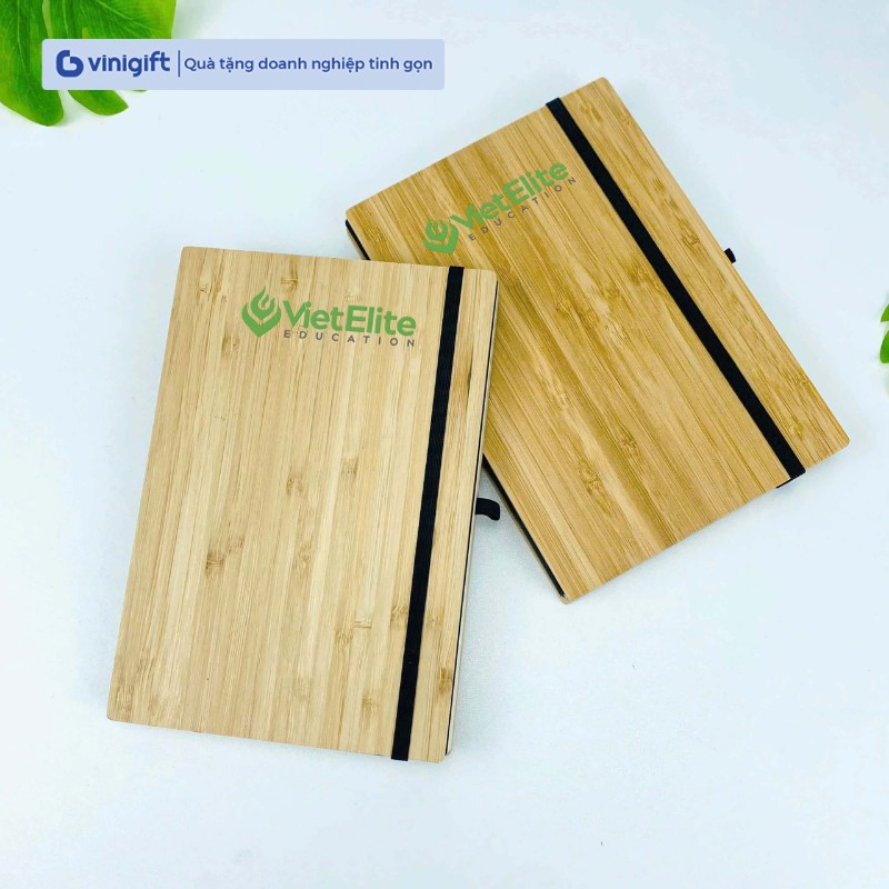 In sổ tay lò xo bìa gỗ tre kích thước A4 theo yêu cầu, giá tốt