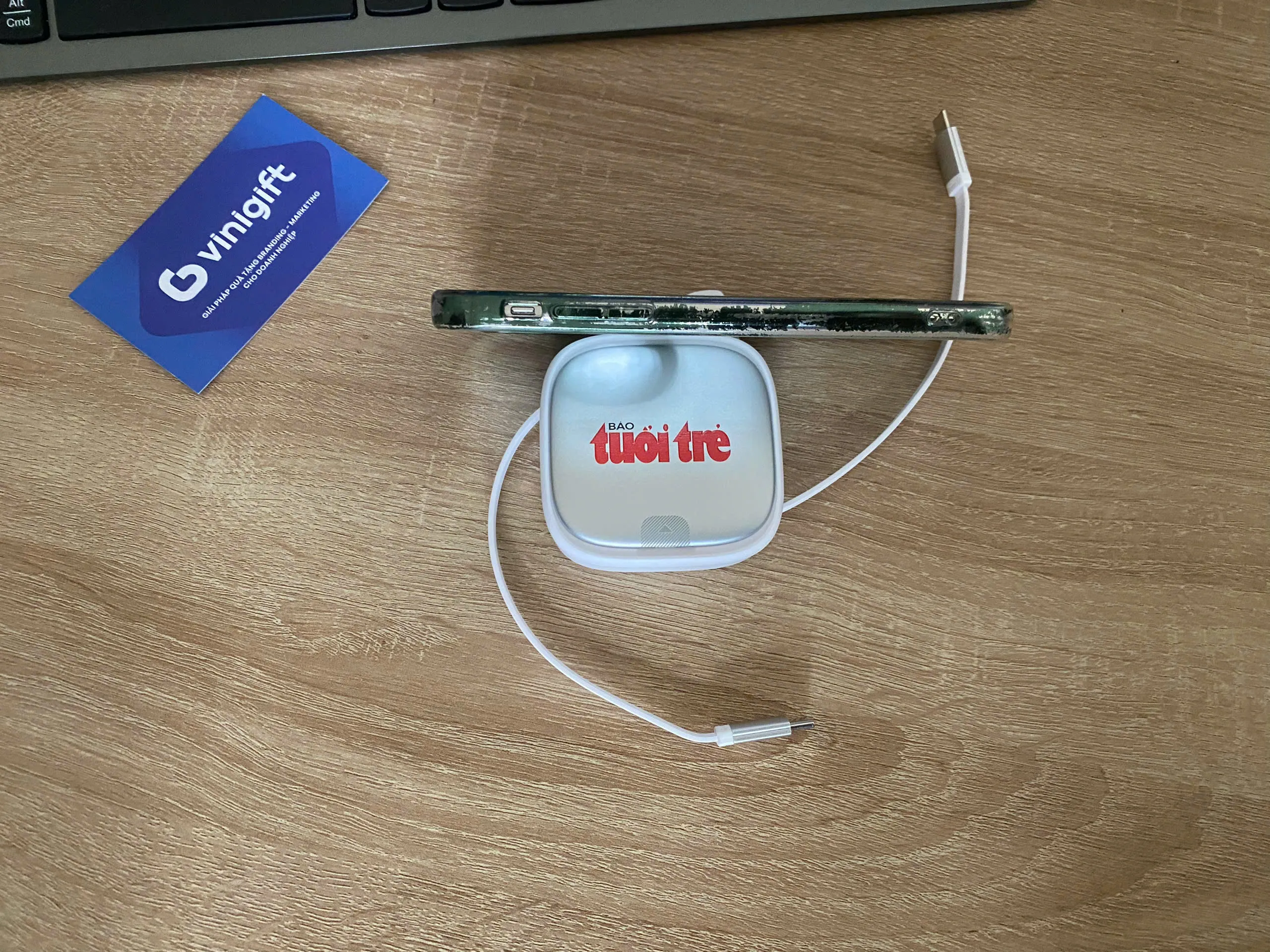 Organic Size: 2560x1920