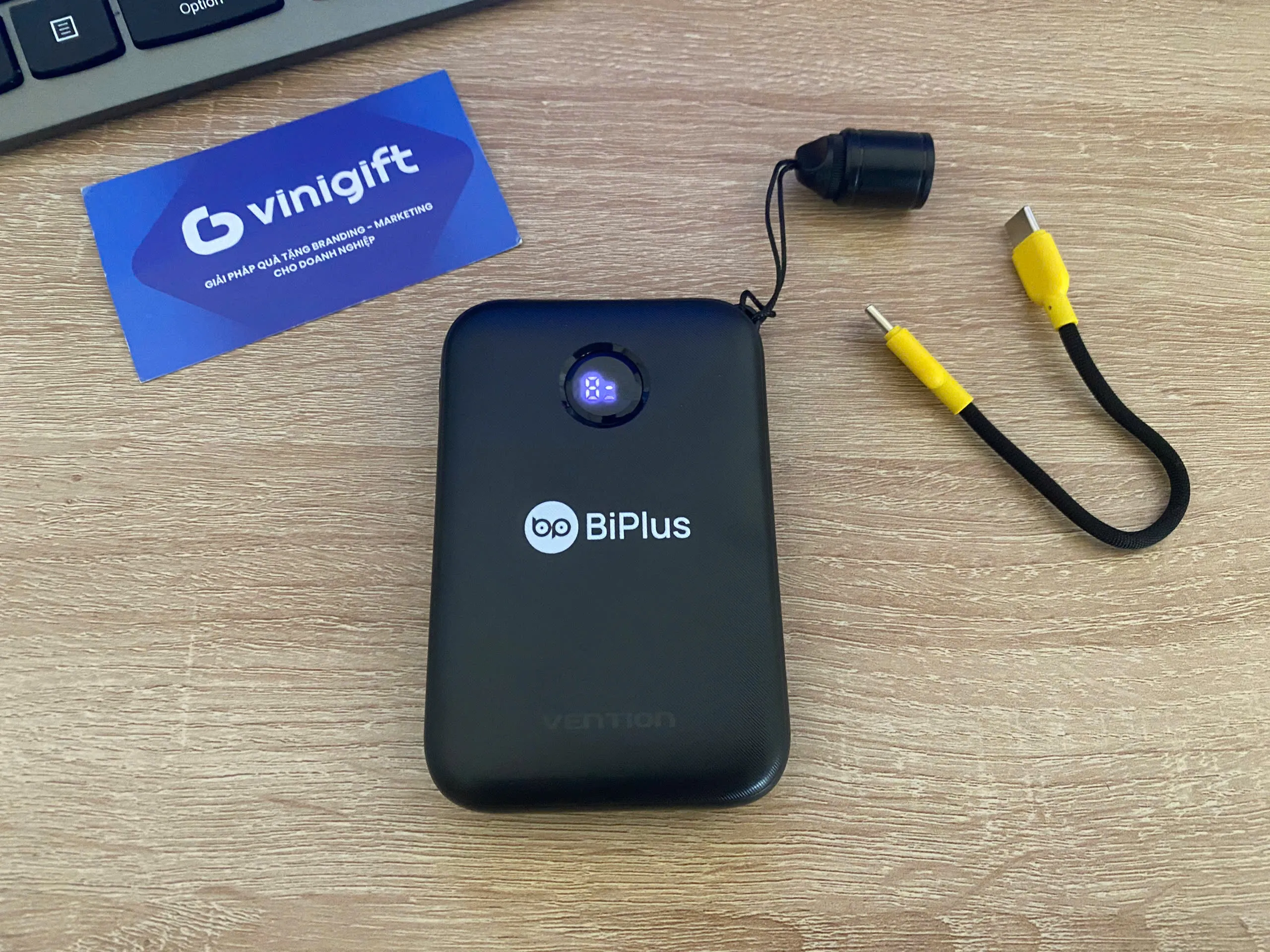 Organic Size: 2560x1920