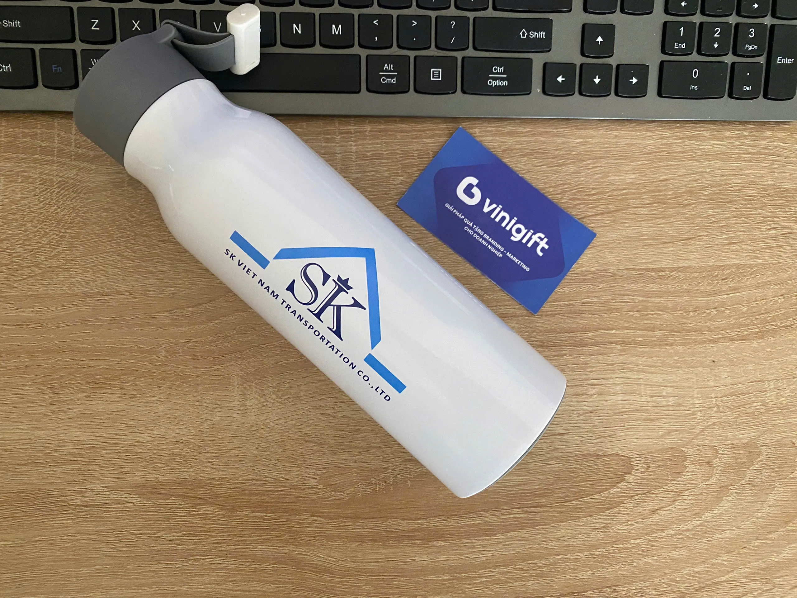 Organic Size: 2560x1920