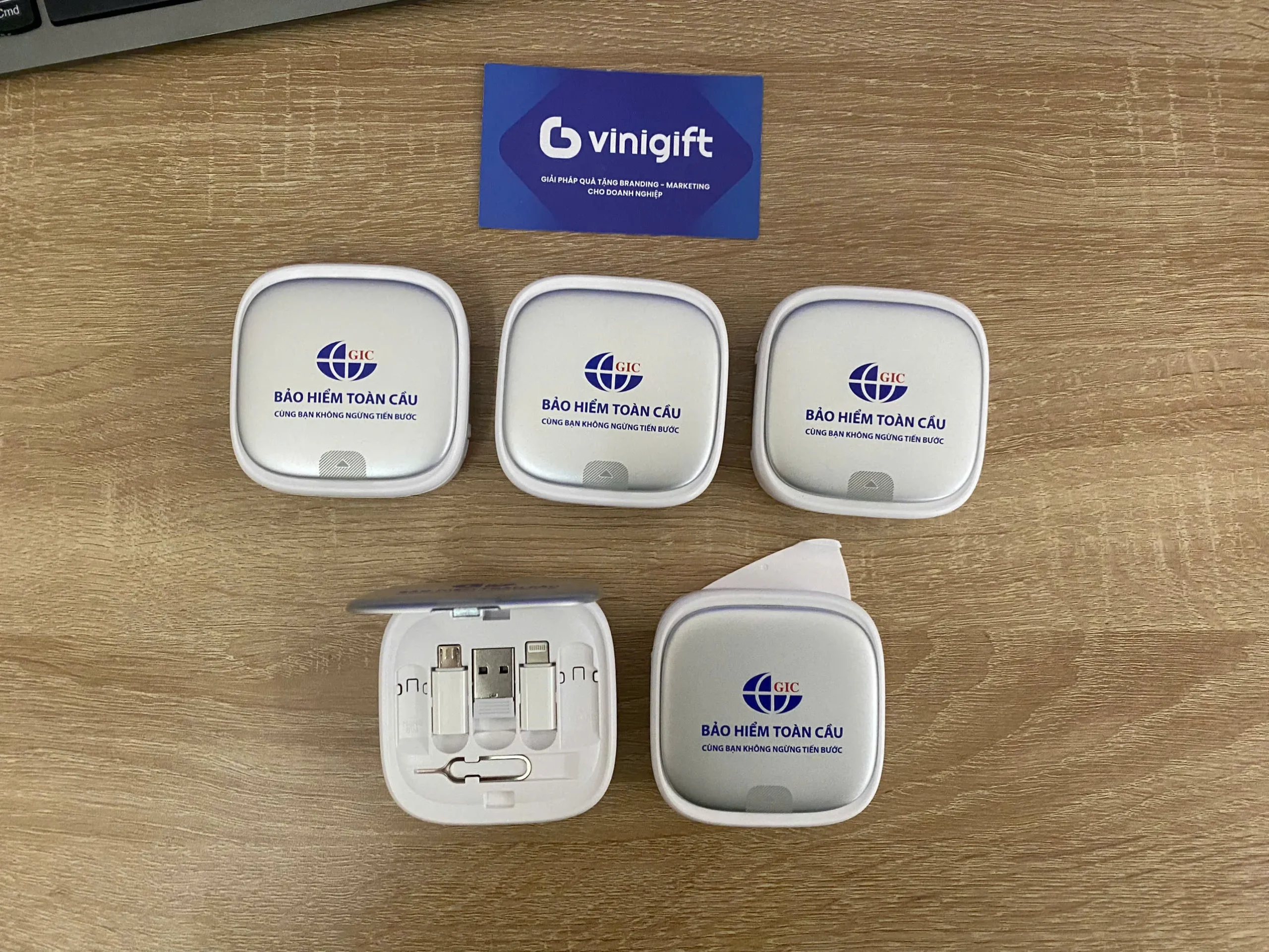 Organic Size: 2560x1920