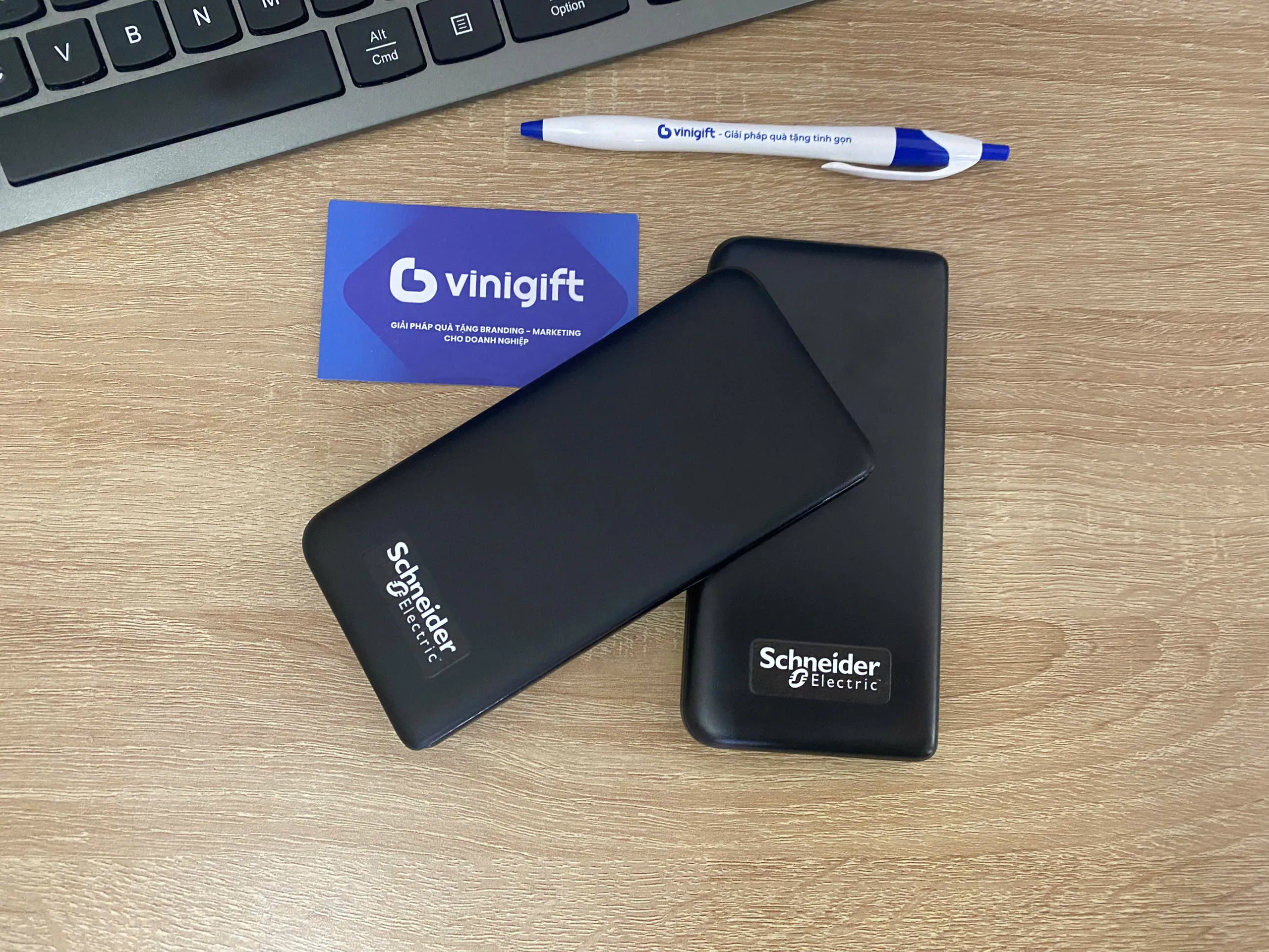 Organic Size: 2560x1920