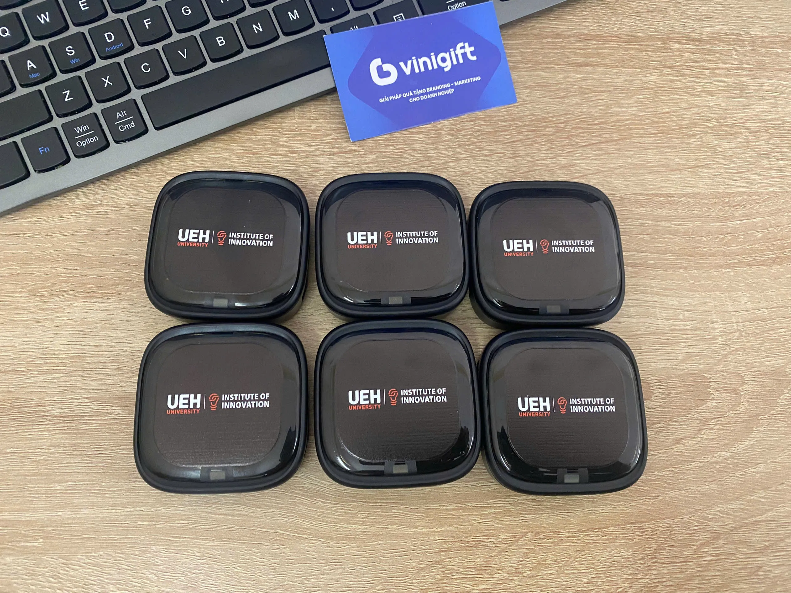 Organic Size: 2560x1920