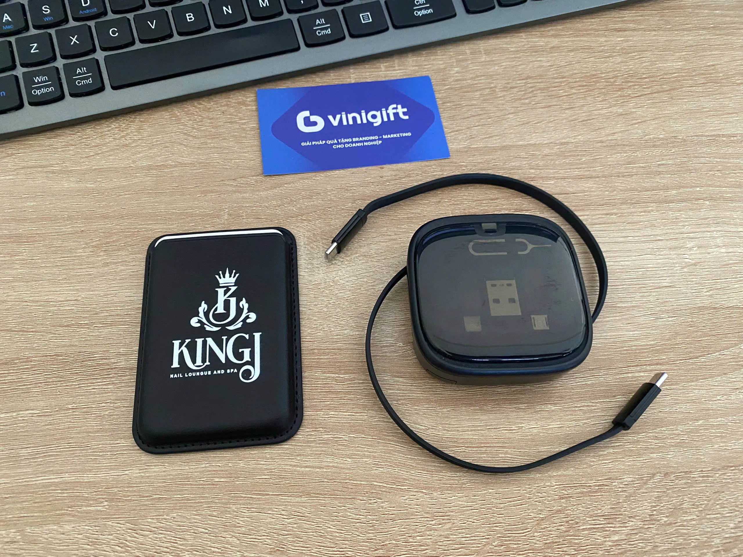 Organic Size: 2560x1920