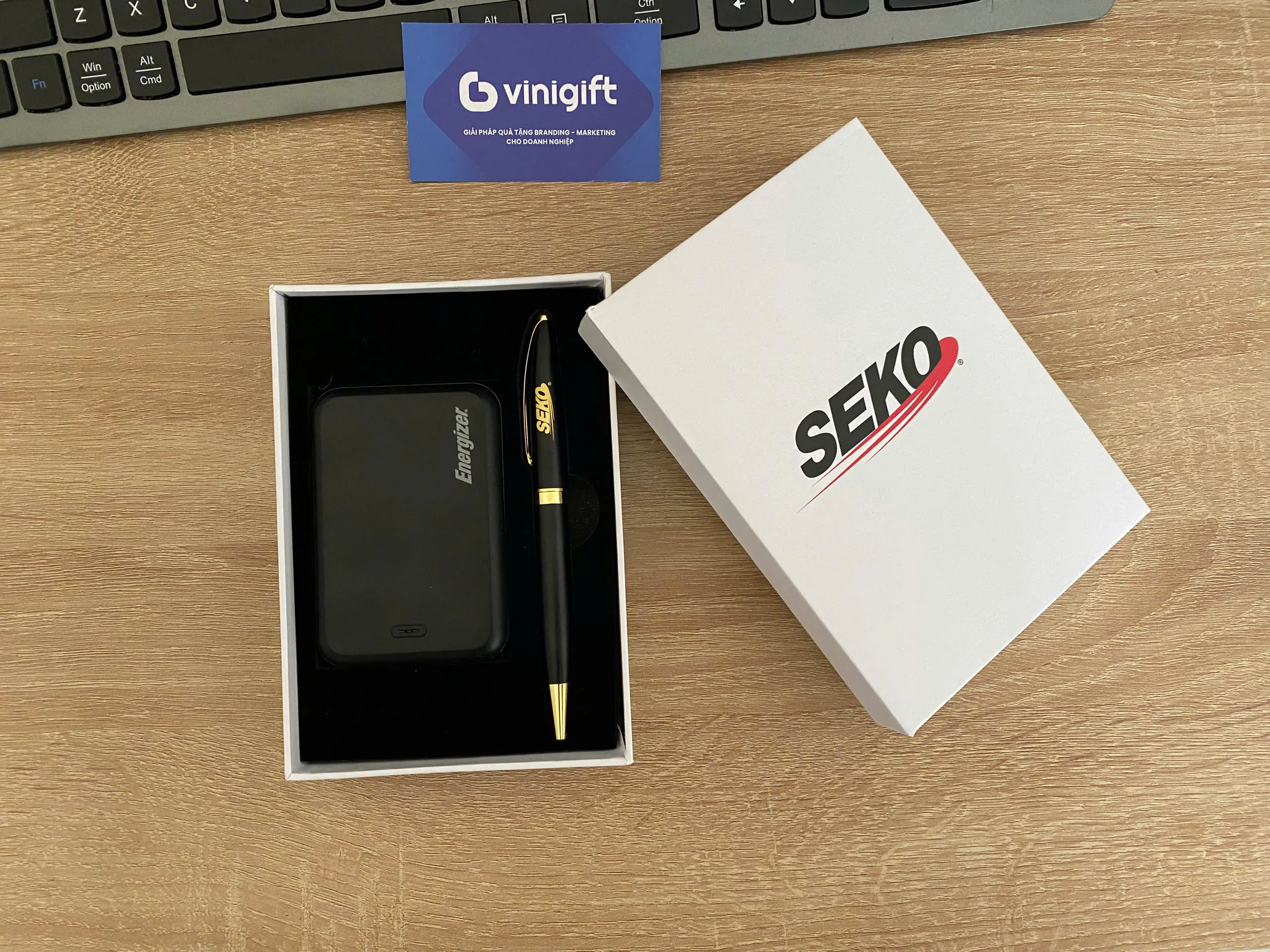 Organic Size: 2560x1920