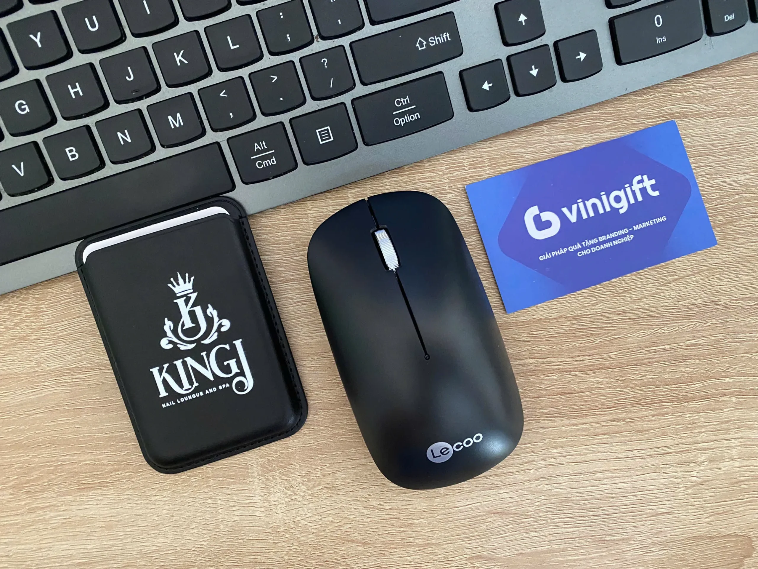 Organic Size: 2560x1920