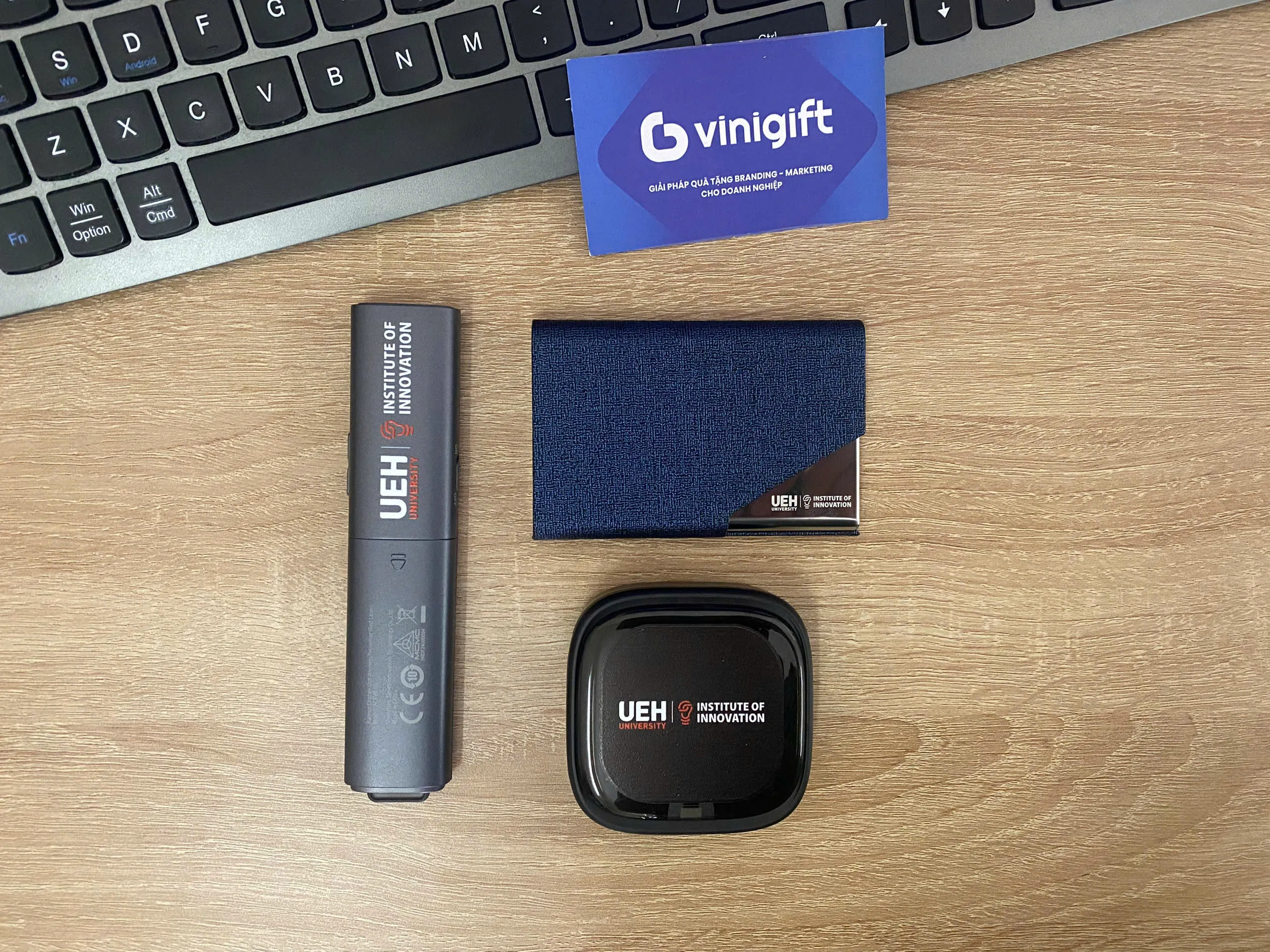 Organic Size: 2560x1920