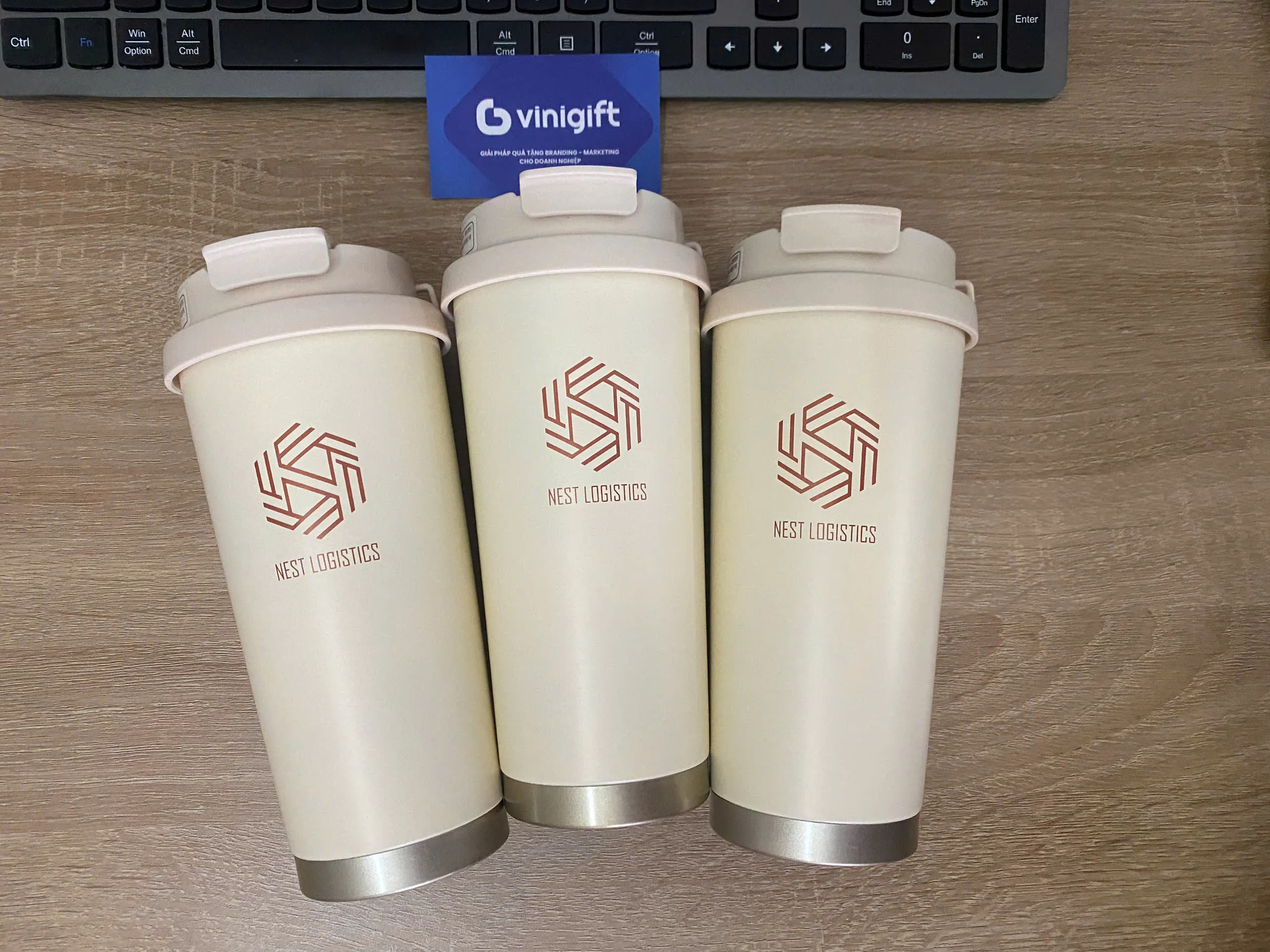 Organic Size: 2560x1920