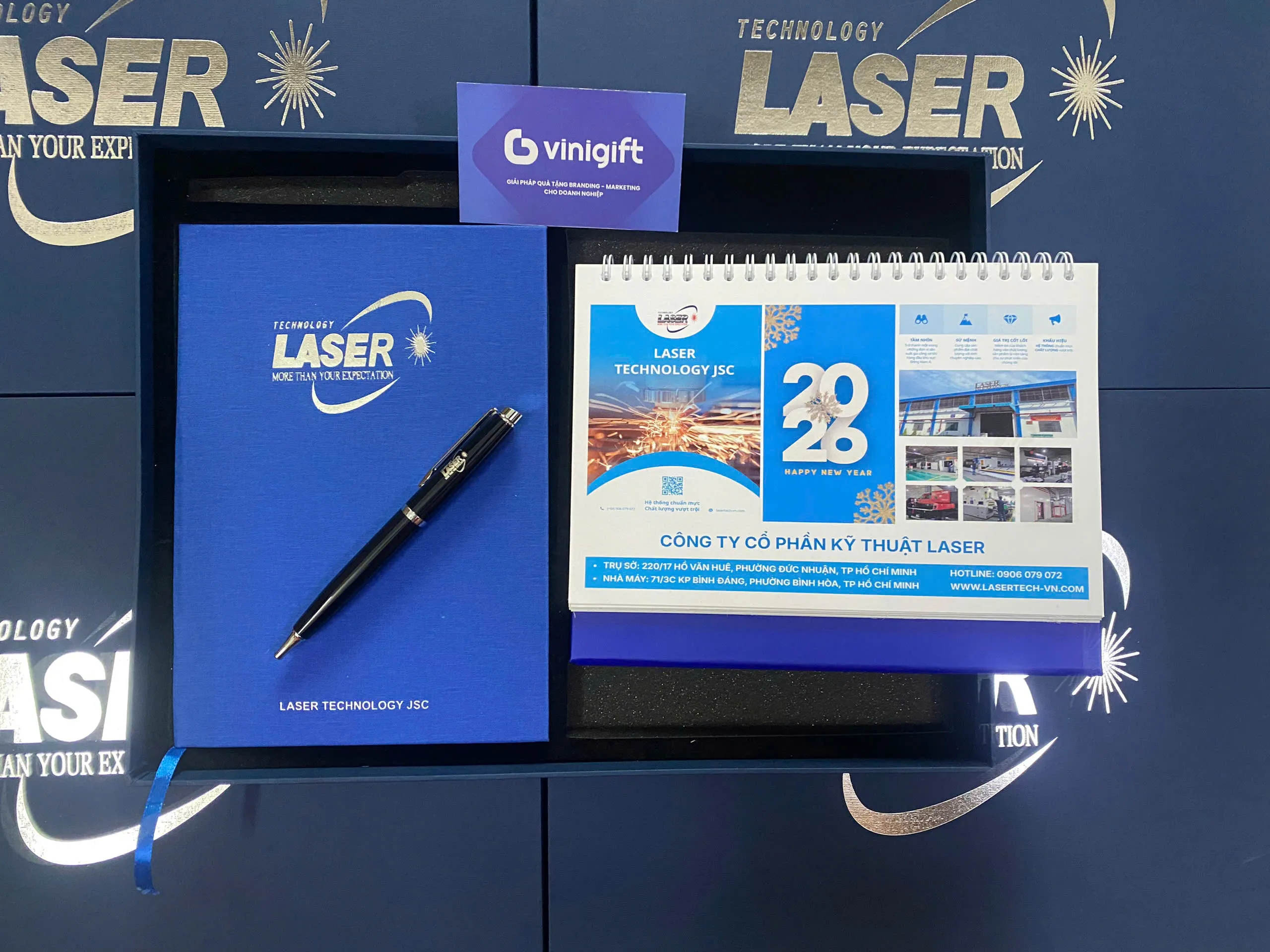 Organic Size: 2560x1920