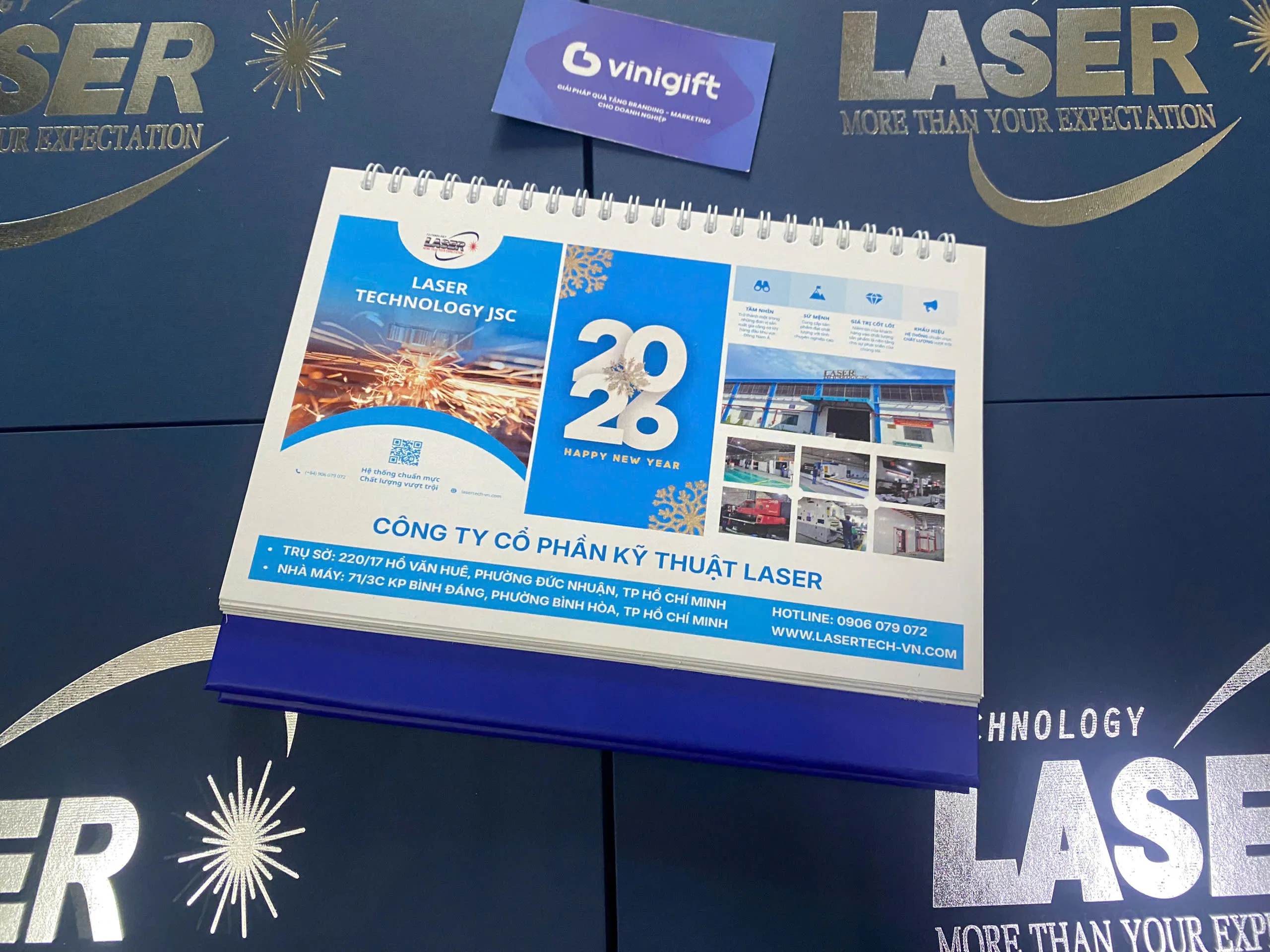 Organic Size: 2560x1920