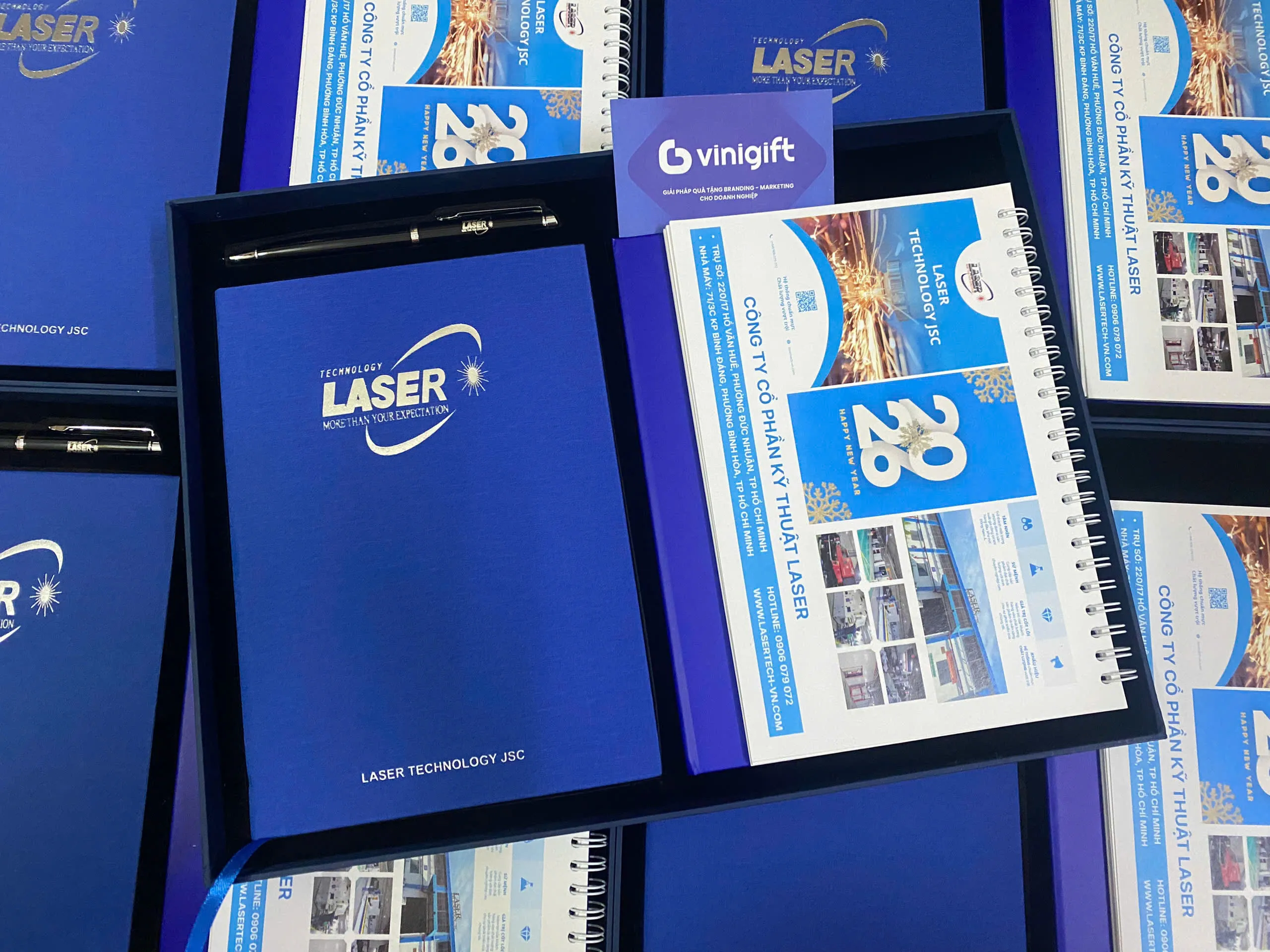 Organic Size: 2560x1920