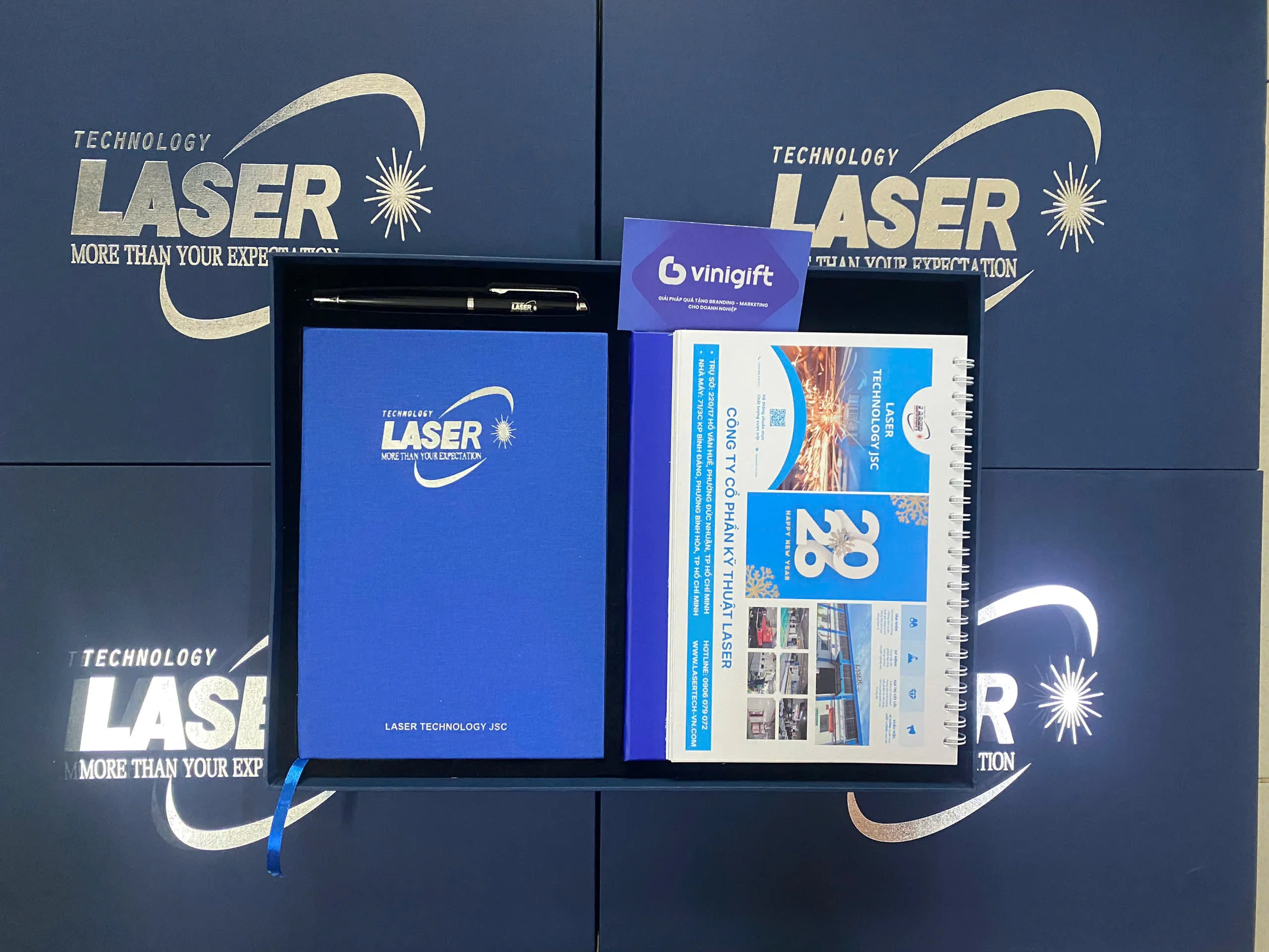 Organic Size: 2560x1920