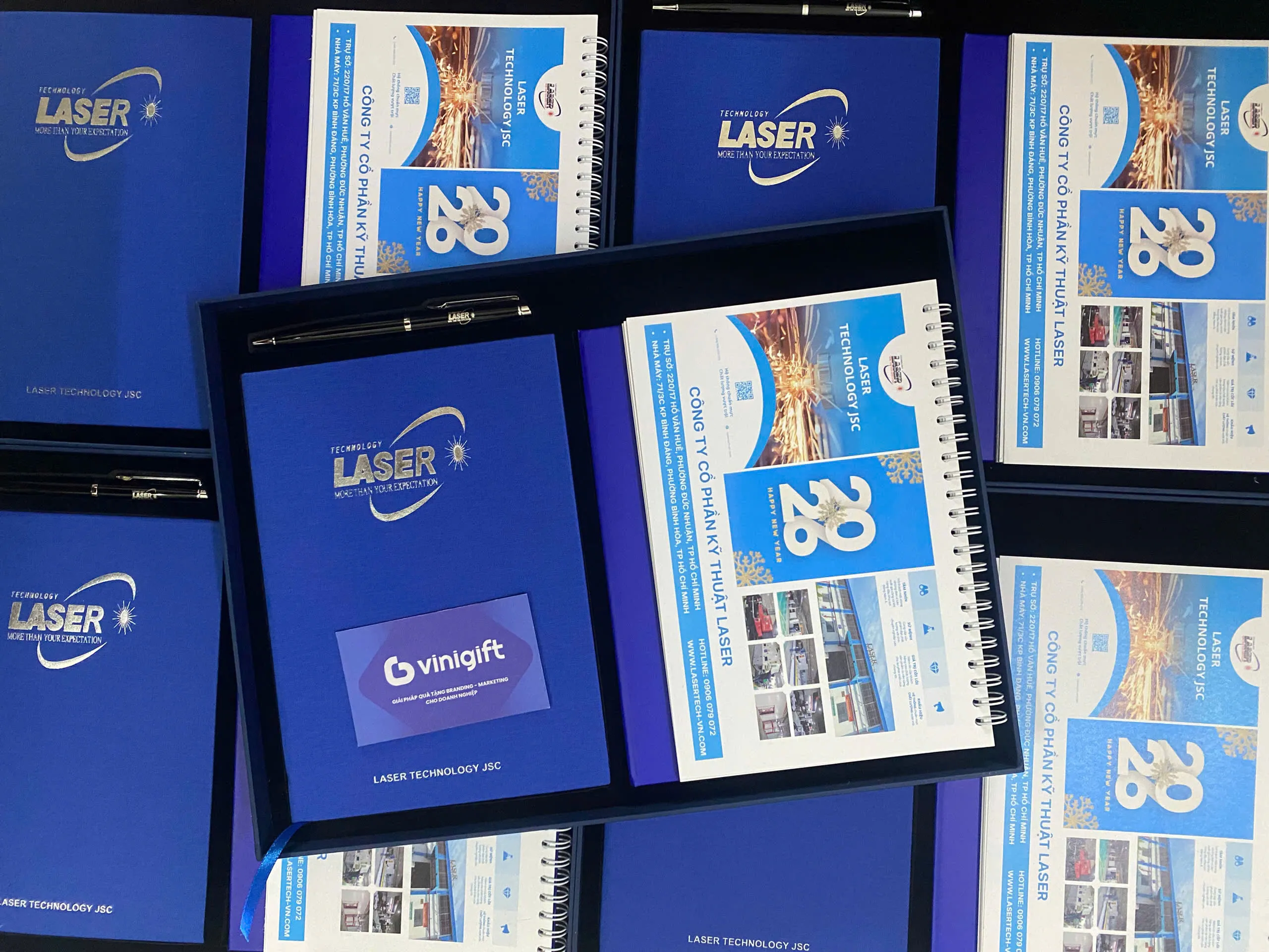 Organic Size: 2560x1920