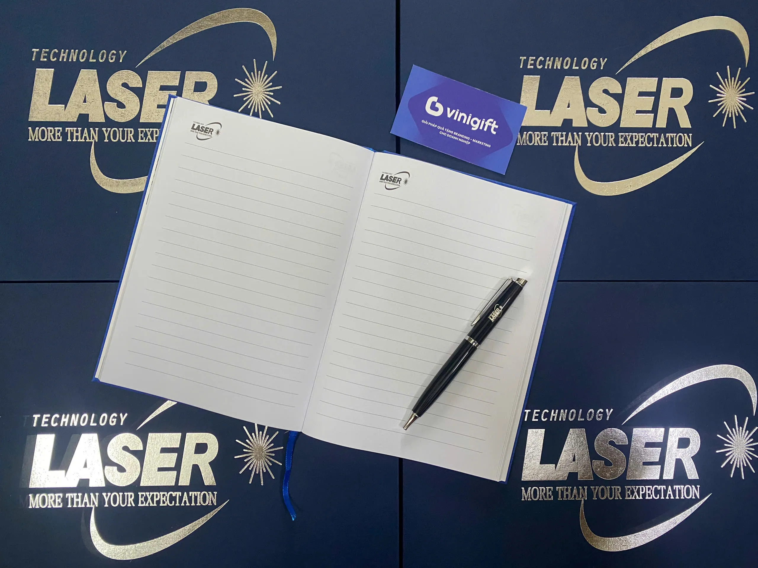 Organic Size: 2560x1920