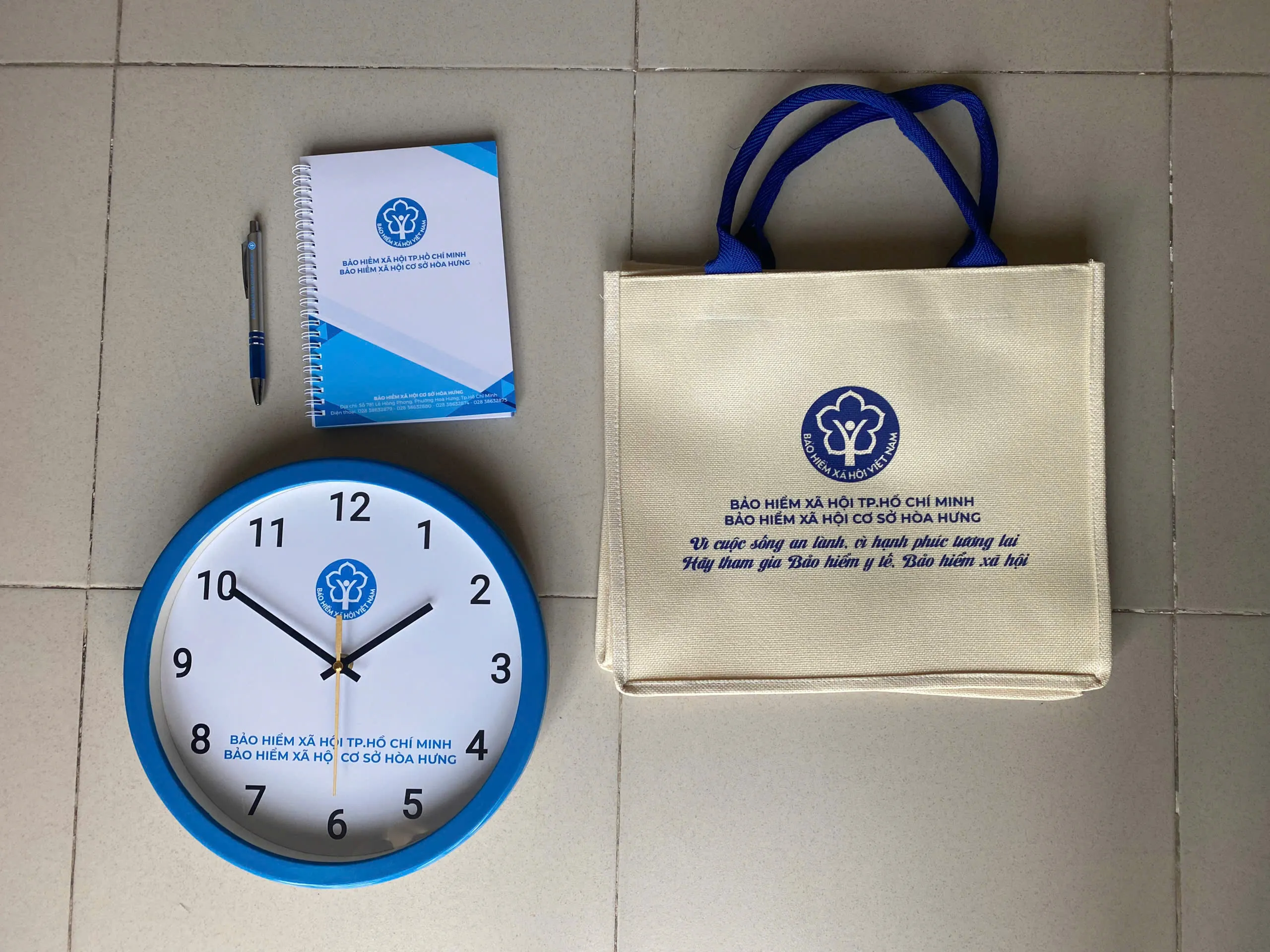 Organic Size: 2560x1920