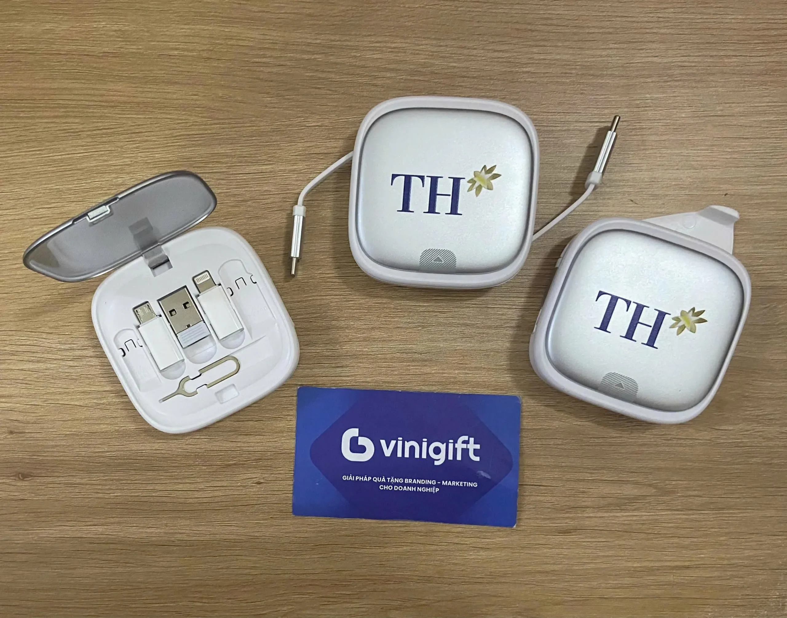 Organic Size: 2560x2010