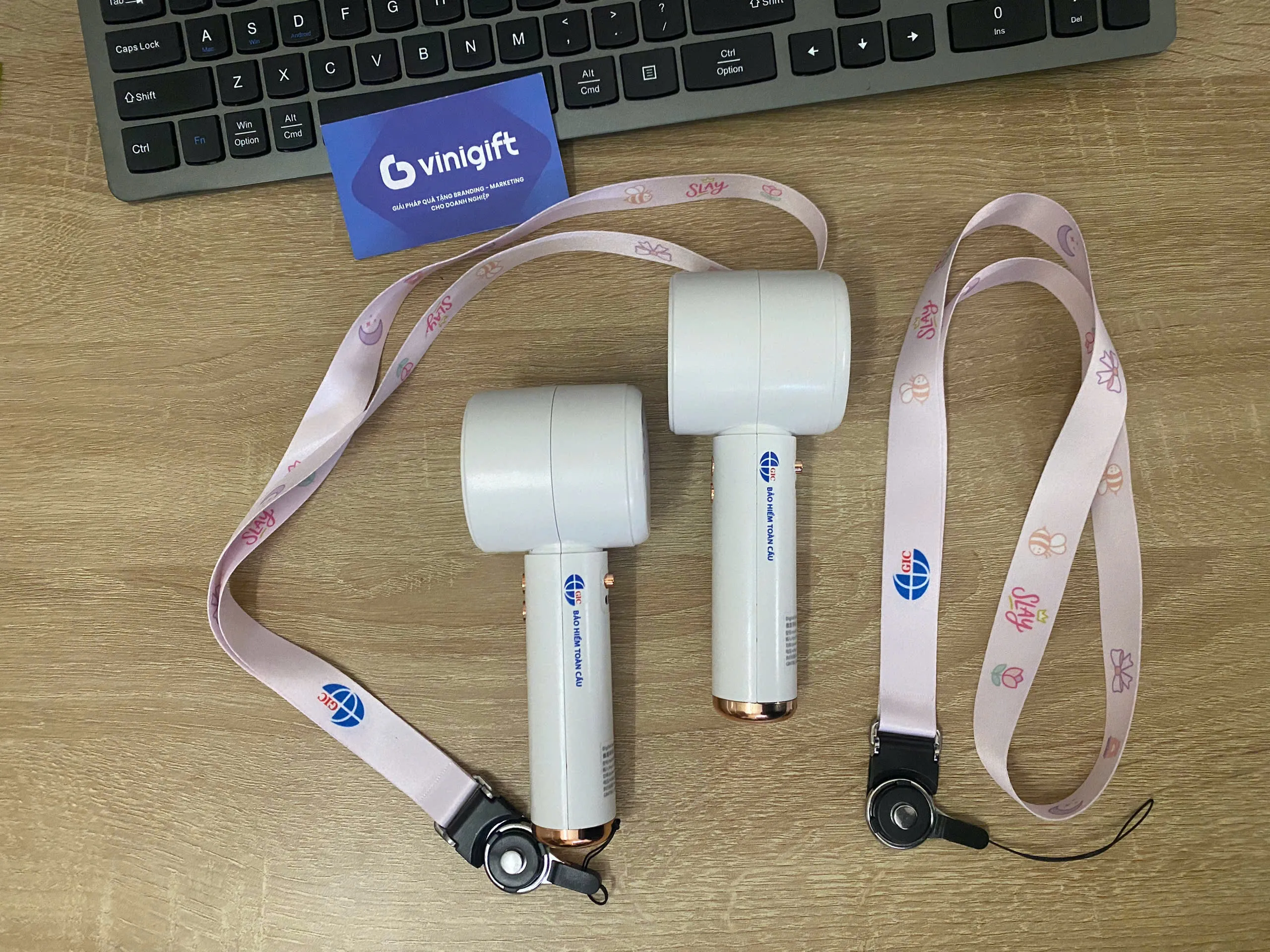 Organic Size: 2560x1920