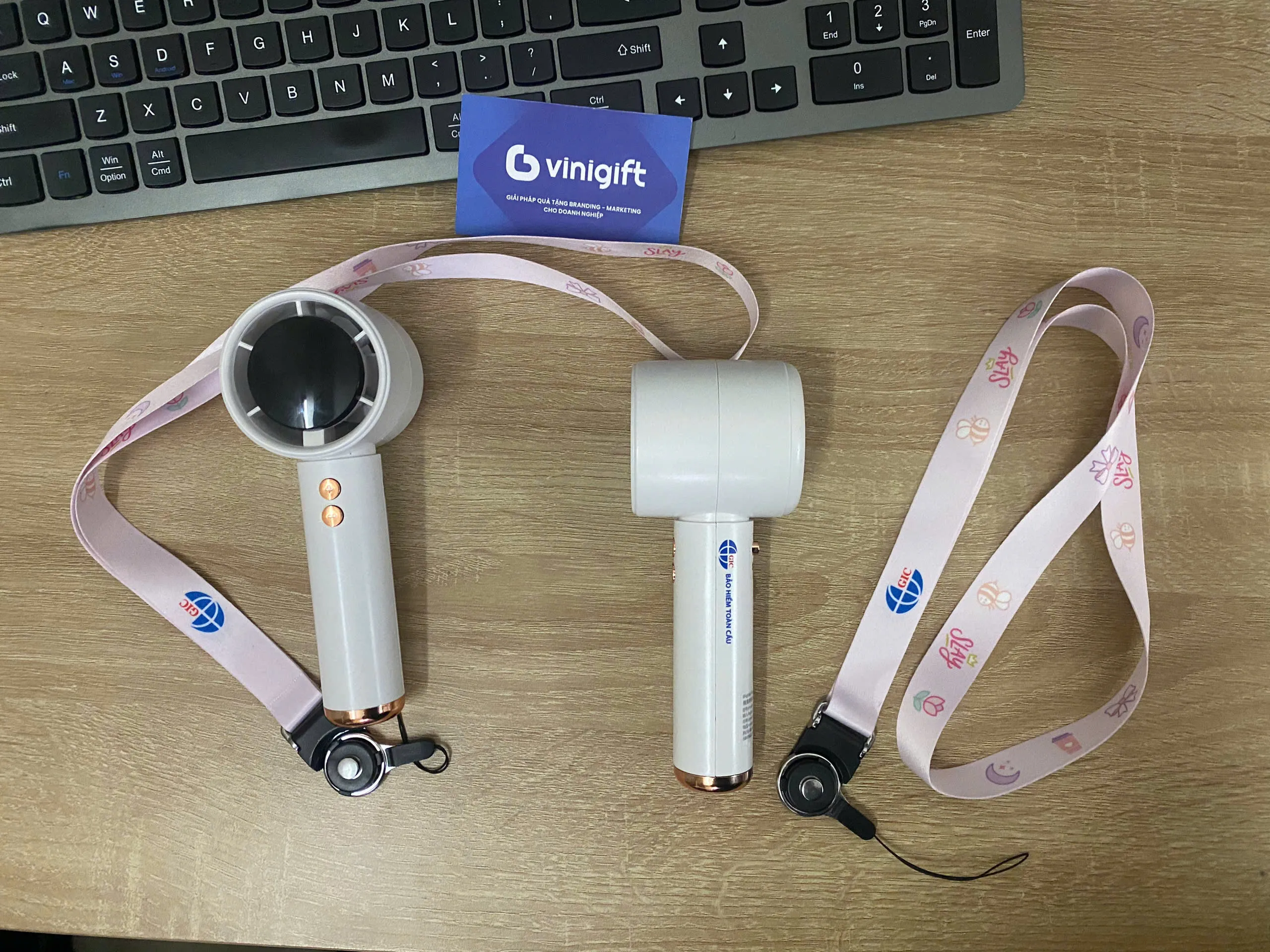 Organic Size: 2560x1920