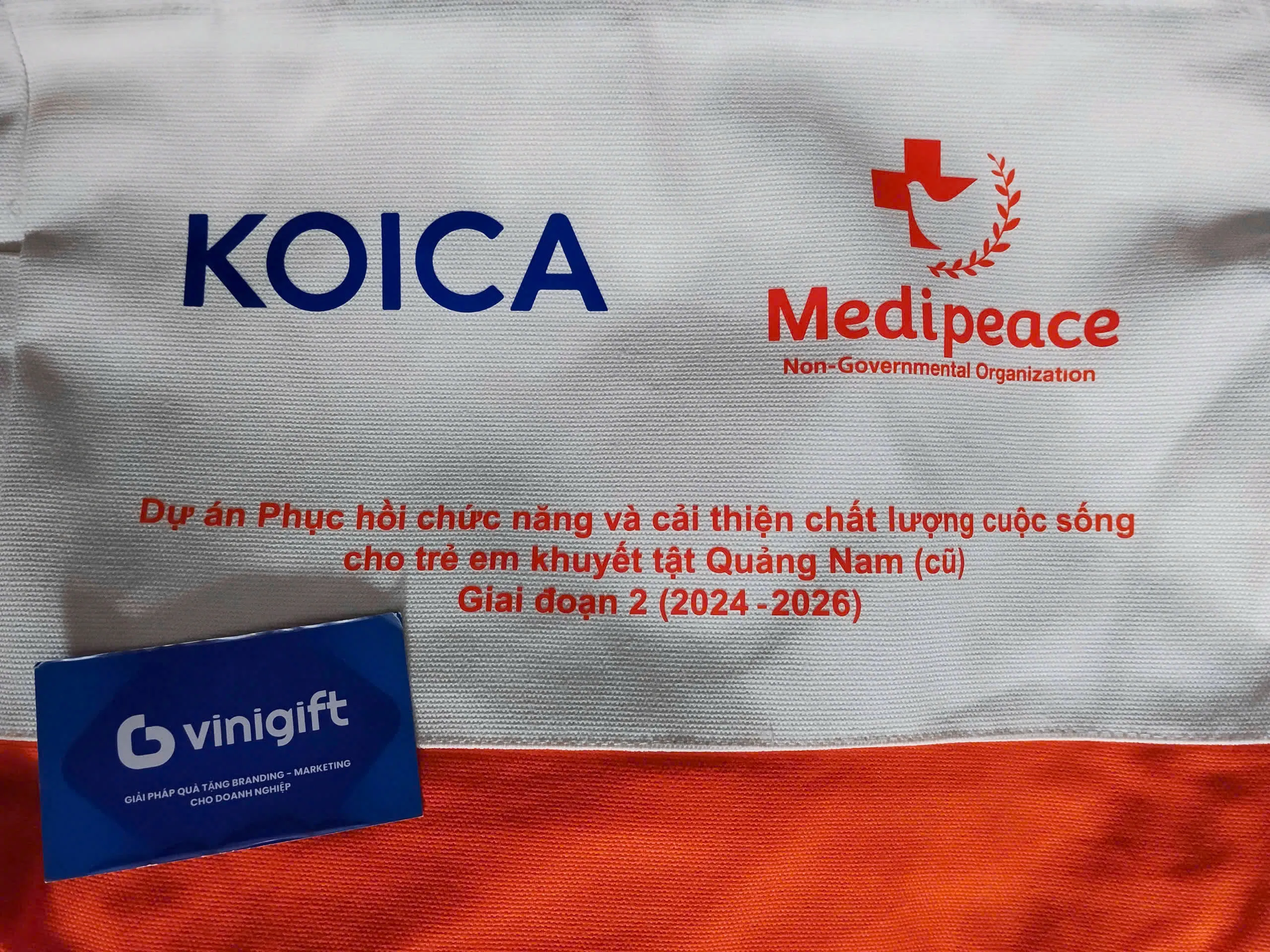 Organic Size: 2560x1920